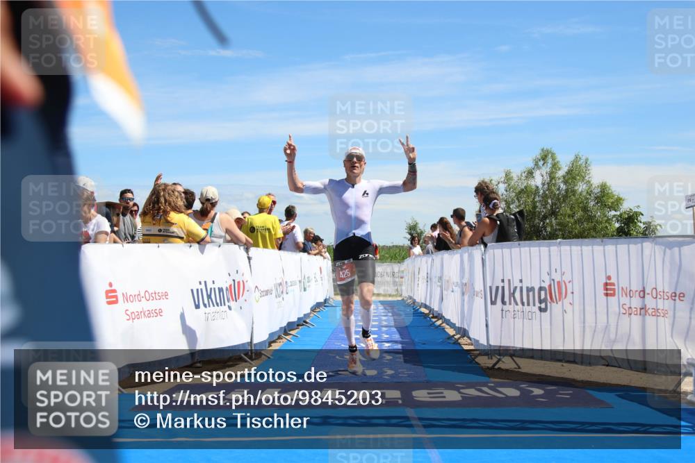 21.06.2026 - Viking Triathlon Markus Tischler http://msf.ph/oto/9845203 21.06.2026 14:30:46 Ziel 425, 467 meine-sportfotos.de
