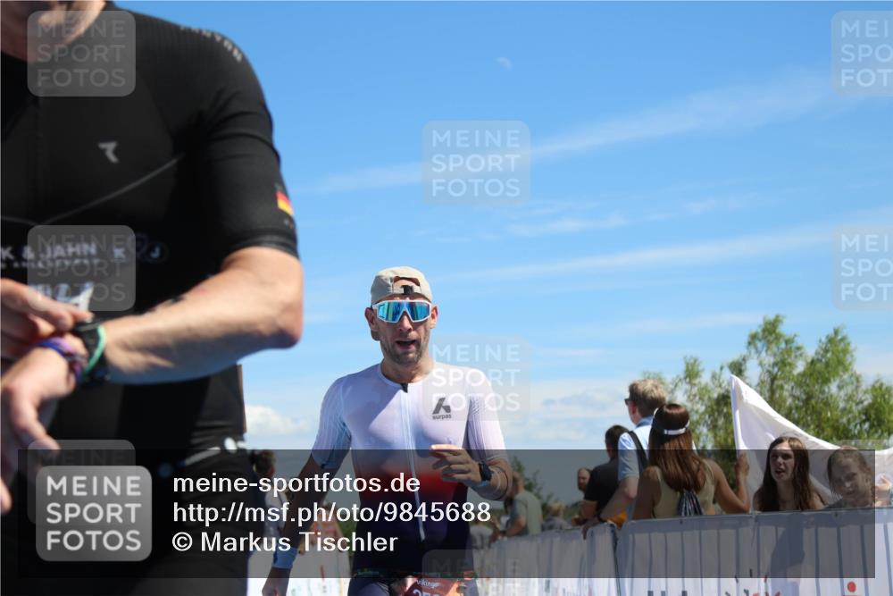 21.06.2026 - Viking Triathlon Markus Tischler http://msf.ph/oto/9845688 21.06.2026 14:49:04 Ziel 131, 259, 526 meine-sportfotos.de