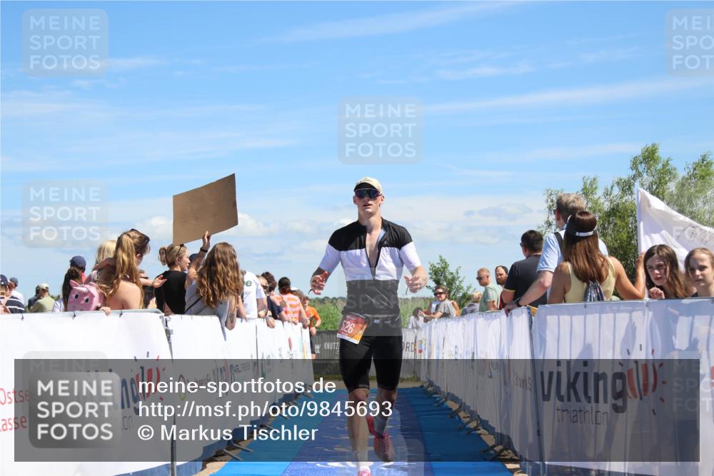 21.06.2026 - Viking Triathlon Markus Tischler http://msf.ph/oto/9845693 21.06.2026 14:49:08 Ziel 259, 526 meine-sportfotos.de