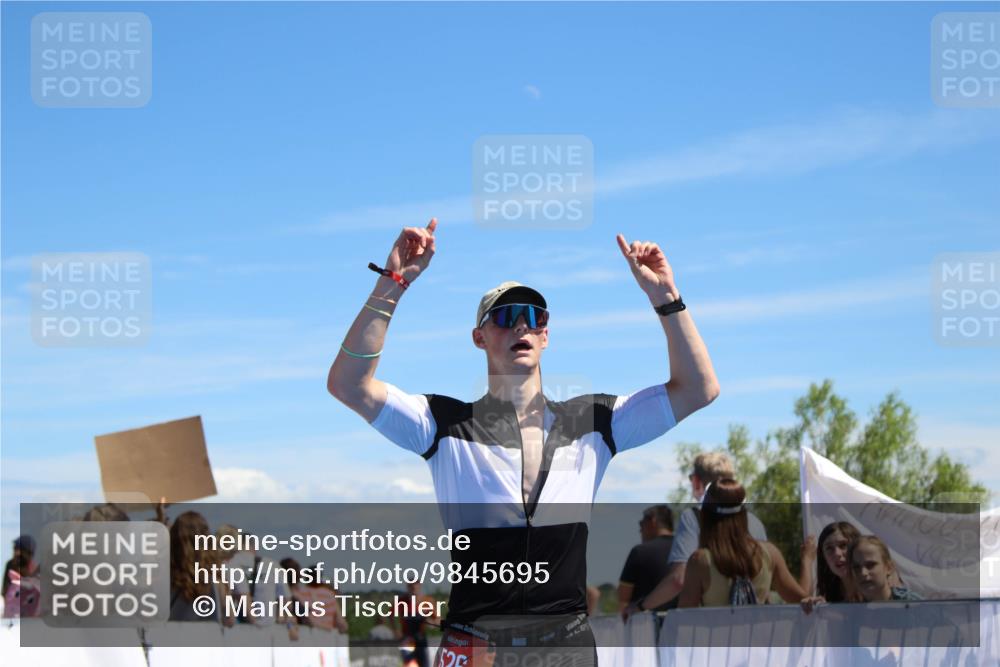 21.06.2026 - Viking Triathlon Markus Tischler http://msf.ph/oto/9845695 21.06.2026 14:49:09 Ziel 259, 526 meine-sportfotos.de