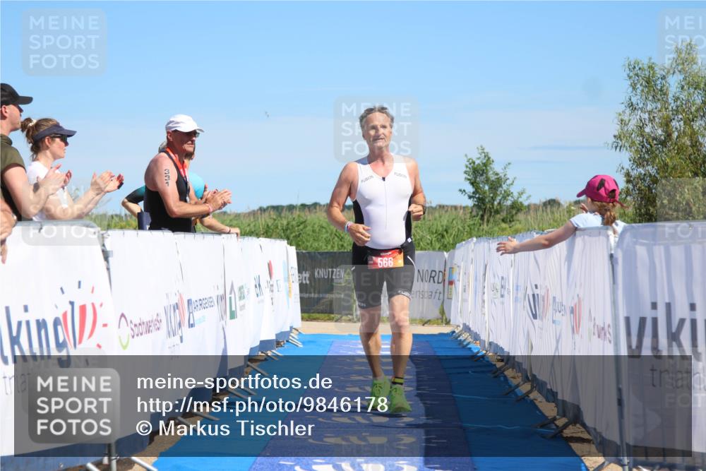 21.06.2026 - Viking Triathlon Markus Tischler http://msf.ph/oto/9846178 21.06.2026 16:17:49 Ziel 254, 566 meine-sportfotos.de