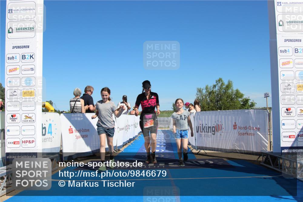 21.06.2026 - Viking Triathlon Markus Tischler http://msf.ph/oto/9846679 21.06.2026 16:35:21 Ziel 52, 379 meine-sportfotos.de