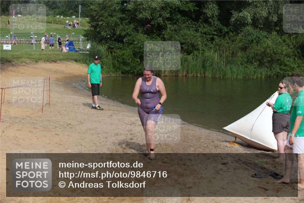 21.06.2026 - 29. Vierlanden-Triathlon Andreas Tolksdorf http://msf.ph/oto/9846716 21.06.2026 09:14:31 Schwimmen 296 meine-sportfotos.de