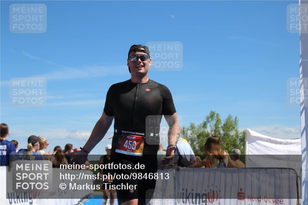 21.06.2026 - Viking Triathlon Markus Tischler http://msf.ph/oto/9846813 21.06.2026 15:03:42 Ziel 271, 456 meine-sportfotos.de