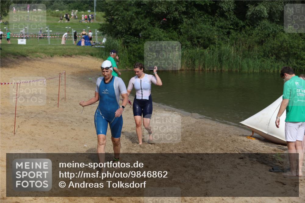21.06.2026 - 29. Vierlanden-Triathlon Andreas Tolksdorf http://msf.ph/oto/9846862 21.06.2026 09:14:59 Schwimmen 248, 269, 294 meine-sportfotos.de