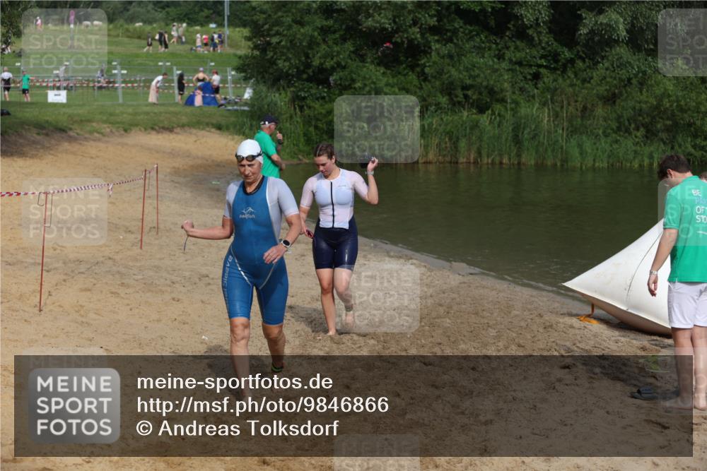 21.06.2026 - 29. Vierlanden-Triathlon Andreas Tolksdorf http://msf.ph/oto/9846866 21.06.2026 09:14:59 Schwimmen 248, 269, 294 meine-sportfotos.de