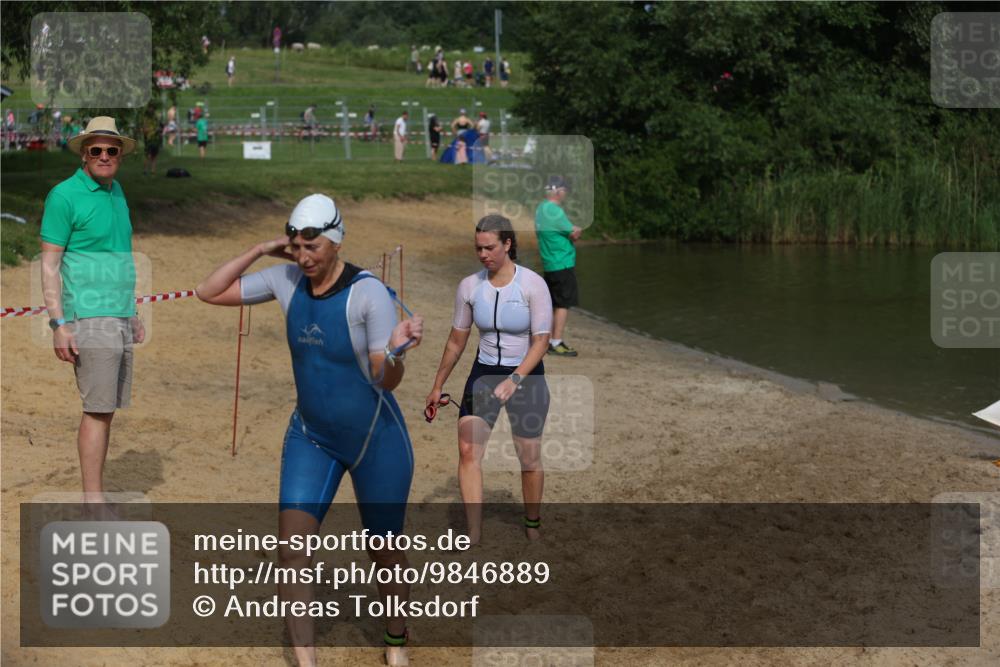 21.06.2026 - 29. Vierlanden-Triathlon Andreas Tolksdorf http://msf.ph/oto/9846889 21.06.2026 09:15:01 Schwimmen 248, 269, 294 meine-sportfotos.de