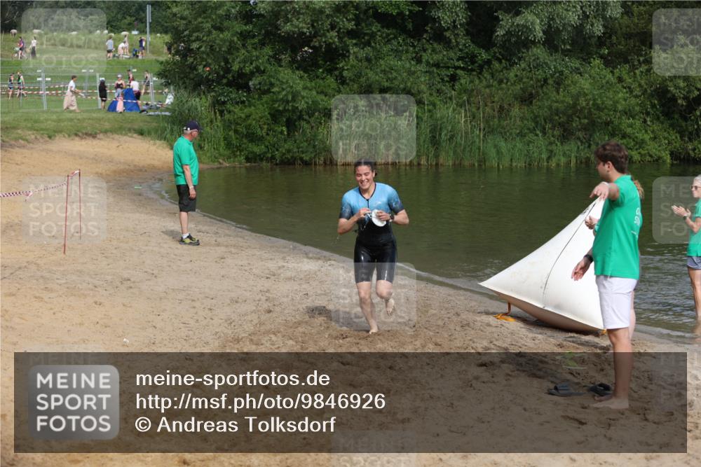 21.06.2026 - 29. Vierlanden-Triathlon Andreas Tolksdorf http://msf.ph/oto/9846926 21.06.2026 09:15:23 Schwimmen 260 meine-sportfotos.de