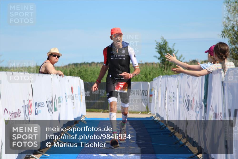 21.06.2026 - Viking Triathlon Markus Tischler http://msf.ph/oto/9846934 21.06.2026 16:40:03 Ziel 70 meine-sportfotos.de