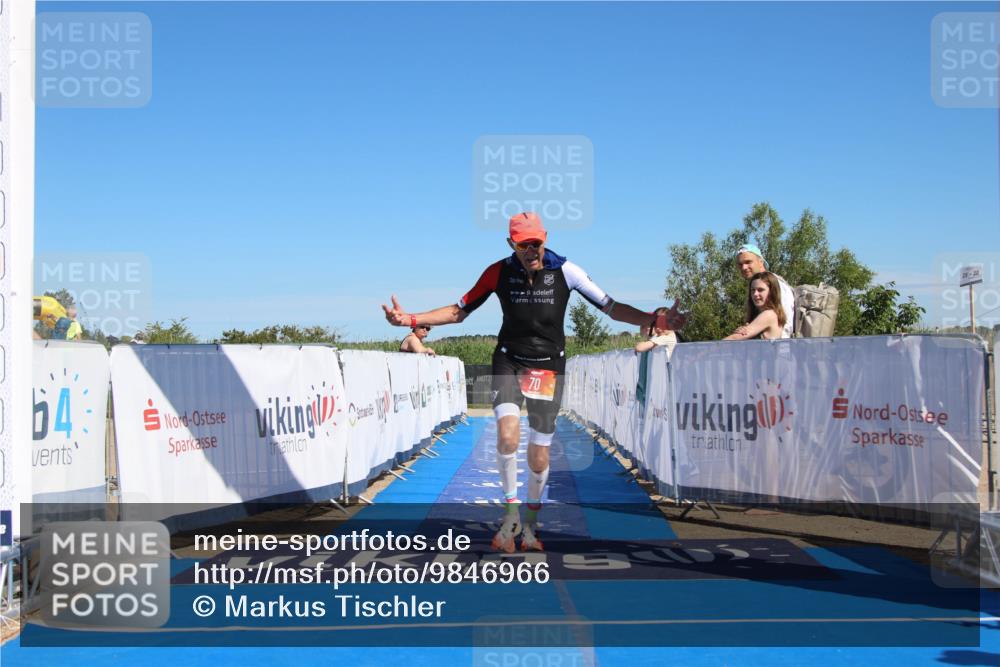 21.06.2026 - Viking Triathlon Markus Tischler http://msf.ph/oto/9846966 21.06.2026 16:40:05 Ziel 70 meine-sportfotos.de