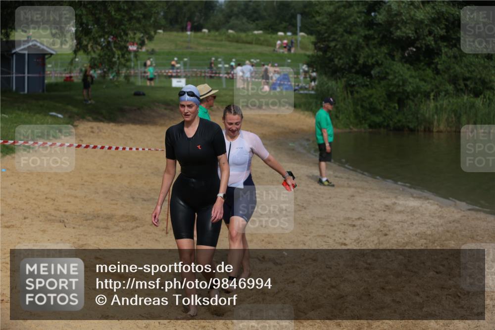 21.06.2026 - 29. Vierlanden-Triathlon Andreas Tolksdorf http://msf.ph/oto/9846994 21.06.2026 09:16:22 Schwimmen 236, 243, 277 meine-sportfotos.de