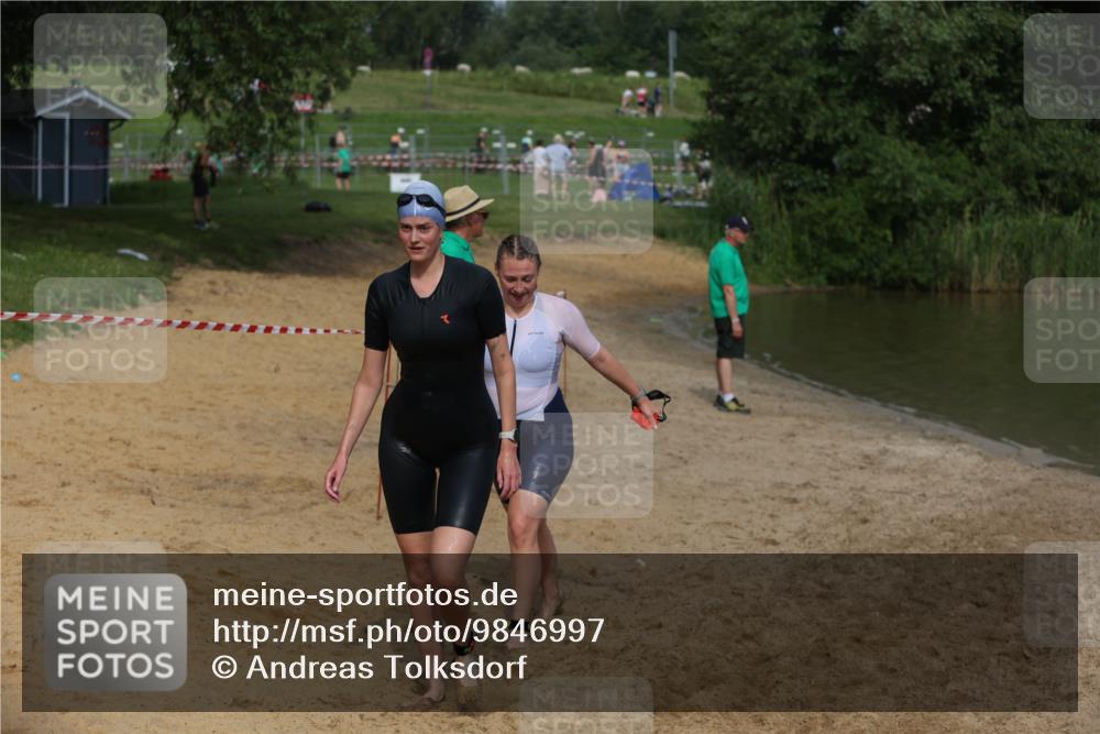 21.06.2026 - 29. Vierlanden-Triathlon Andreas Tolksdorf http://msf.ph/oto/9846997 21.06.2026 09:16:22 Schwimmen 236, 243, 277 meine-sportfotos.de