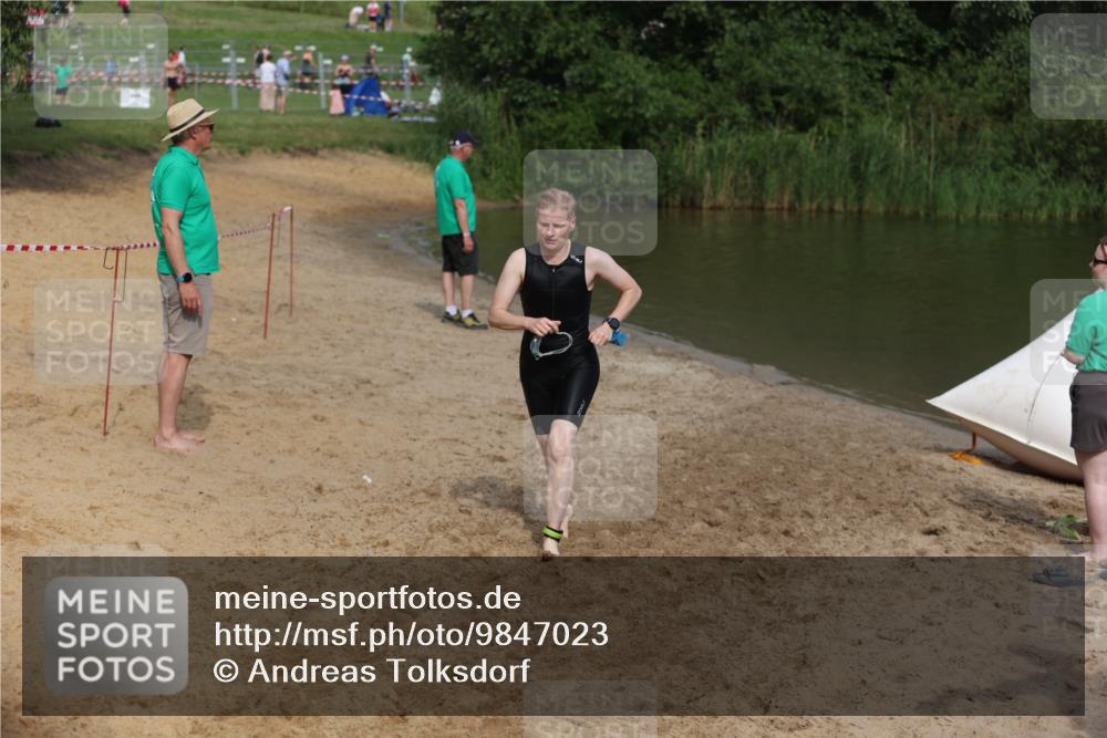 21.06.2026 - 29. Vierlanden-Triathlon Andreas Tolksdorf http://msf.ph/oto/9847023 21.06.2026 09:16:28 Schwimmen 236, 243, 277 meine-sportfotos.de