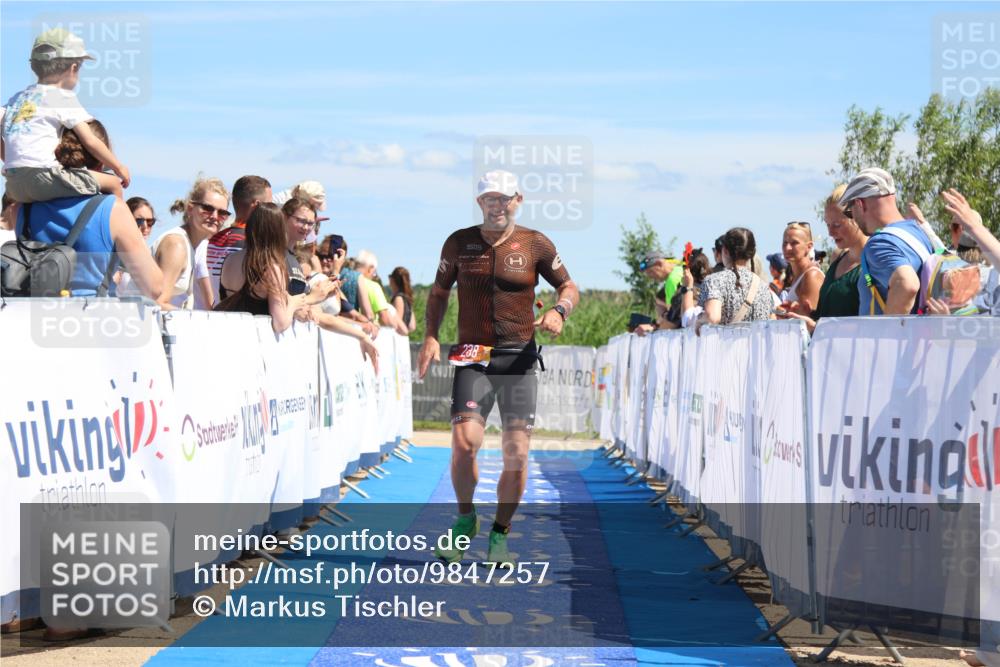 21.06.2026 - Viking Triathlon Markus Tischler http://msf.ph/oto/9847257 21.06.2026 15:10:14 Ziel 238 meine-sportfotos.de