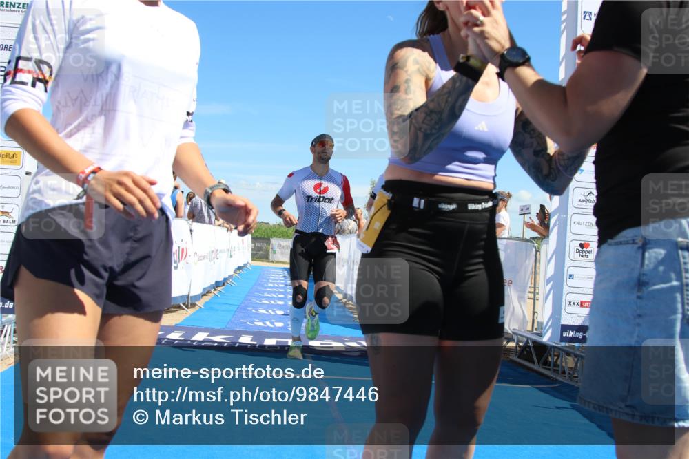 21.06.2026 - Viking Triathlon Markus Tischler http://msf.ph/oto/9847446 21.06.2026 15:11:46 Ziel 318, 574, 606 meine-sportfotos.de