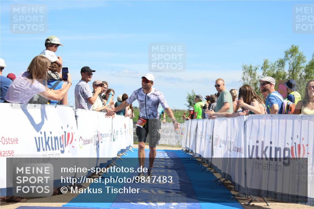 21.06.2026 - Viking Triathlon Markus Tischler http://msf.ph/oto/9847483 21.06.2026 15:12:09 Ziel 98, 327, 497 meine-sportfotos.de