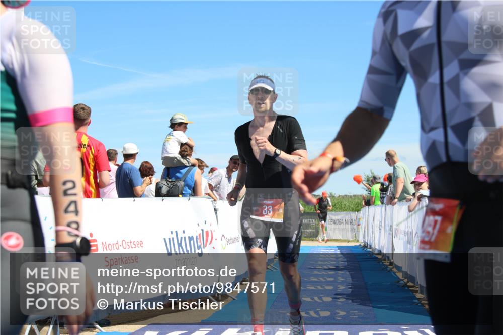 21.06.2026 - Viking Triathlon Markus Tischler http://msf.ph/oto/9847571 21.06.2026 15:12:26 Ziel 33, 42, 248, 628 meine-sportfotos.de