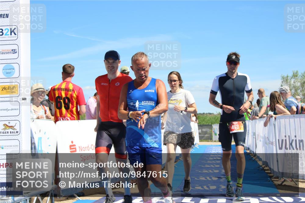 21.06.2026 - Viking Triathlon Markus Tischler http://msf.ph/oto/9847615 21.06.2026 15:12:44 Ziel 493, 614 meine-sportfotos.de