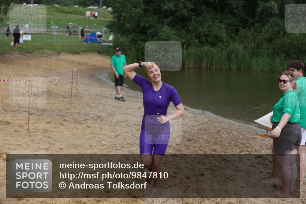 21.06.2026 - 29. Vierlanden-Triathlon Andreas Tolksdorf http://msf.ph/oto/9847810 21.06.2026 09:23:30 Schwimmen 270 meine-sportfotos.de