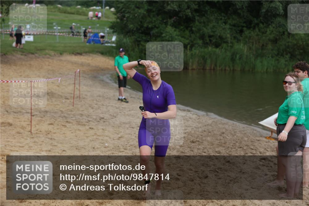 21.06.2026 - 29. Vierlanden-Triathlon Andreas Tolksdorf http://msf.ph/oto/9847814 21.06.2026 09:23:30 Schwimmen 270 meine-sportfotos.de