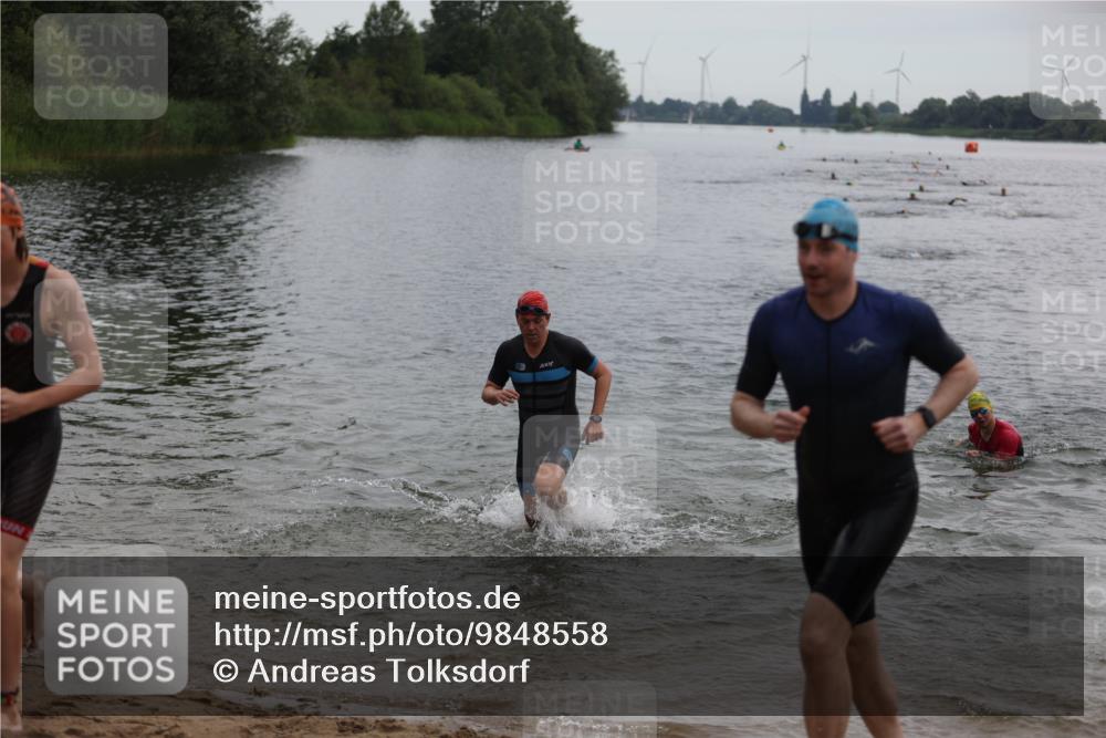21.06.2026 - 29. Vierlanden-Triathlon Andreas Tolksdorf http://msf.ph/oto/9848558 21.06.2026 09:55:02 Schwimmen 324, 337, 350, 362, 367, 379 meine-sportfotos.de