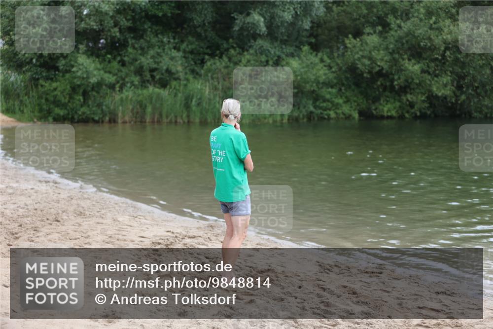 21.06.2026 - 29. Vierlanden-Triathlon Andreas Tolksdorf http://msf.ph/oto/9848814 21.06.2026 09:55:51 Schwimmen  meine-sportfotos.de