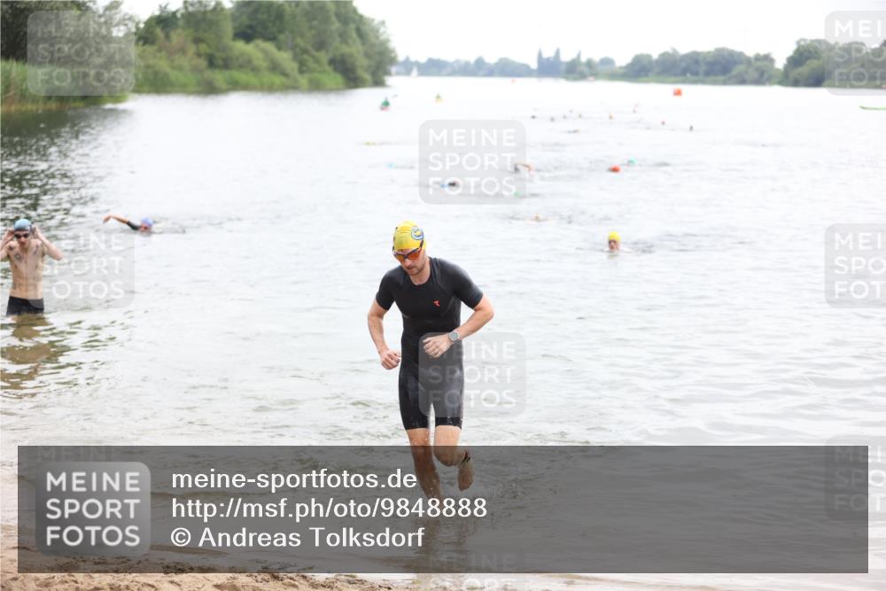 21.06.2026 - 29. Vierlanden-Triathlon Andreas Tolksdorf http://msf.ph/oto/9848888 21.06.2026 09:56:19 Schwimmen 308, 332, 354 meine-sportfotos.de