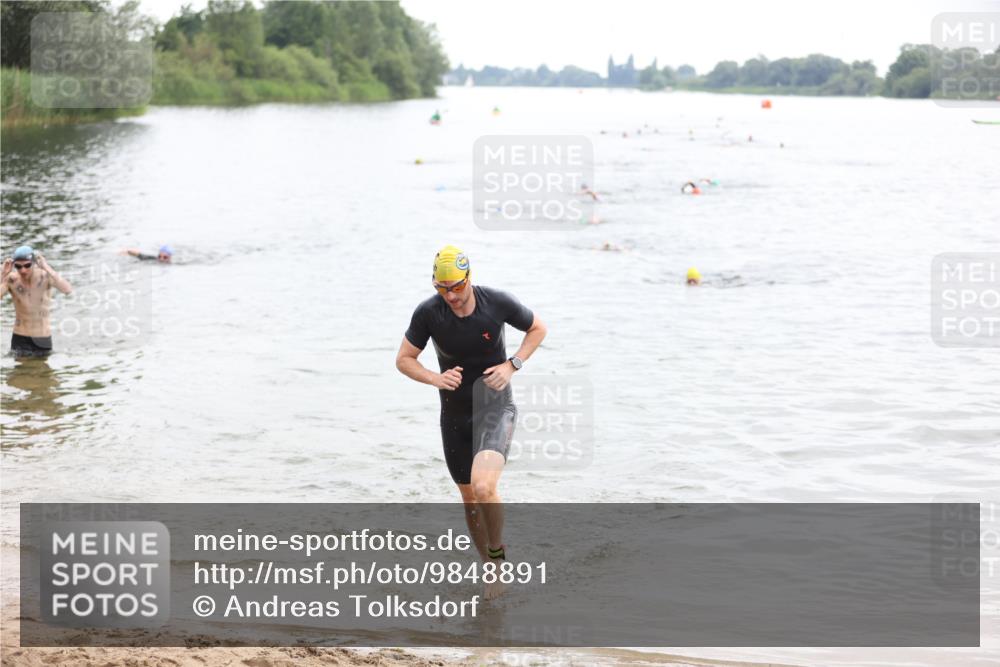 21.06.2026 - 29. Vierlanden-Triathlon Andreas Tolksdorf http://msf.ph/oto/9848891 21.06.2026 09:56:19 Schwimmen 308, 332, 354 meine-sportfotos.de