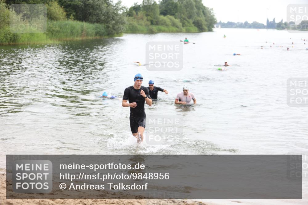 21.06.2026 - 29. Vierlanden-Triathlon Andreas Tolksdorf http://msf.ph/oto/9848956 21.06.2026 09:56:52 Schwimmen 307, 312, 317, 352, 363 meine-sportfotos.de