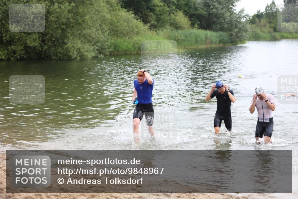 21.06.2026 - 29. Vierlanden-Triathlon Andreas Tolksdorf http://msf.ph/oto/9848967 21.06.2026 09:56:58 Schwimmen 307, 312, 326, 352, 363 meine-sportfotos.de