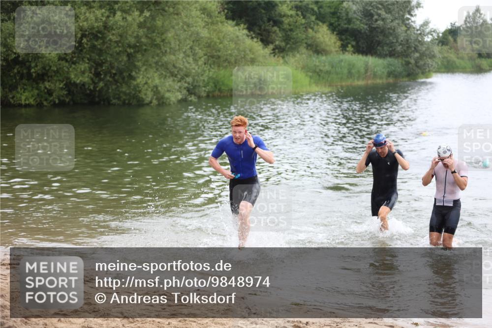 21.06.2026 - 29. Vierlanden-Triathlon Andreas Tolksdorf http://msf.ph/oto/9848974 21.06.2026 09:56:59 Schwimmen 312, 326, 352, 363 meine-sportfotos.de