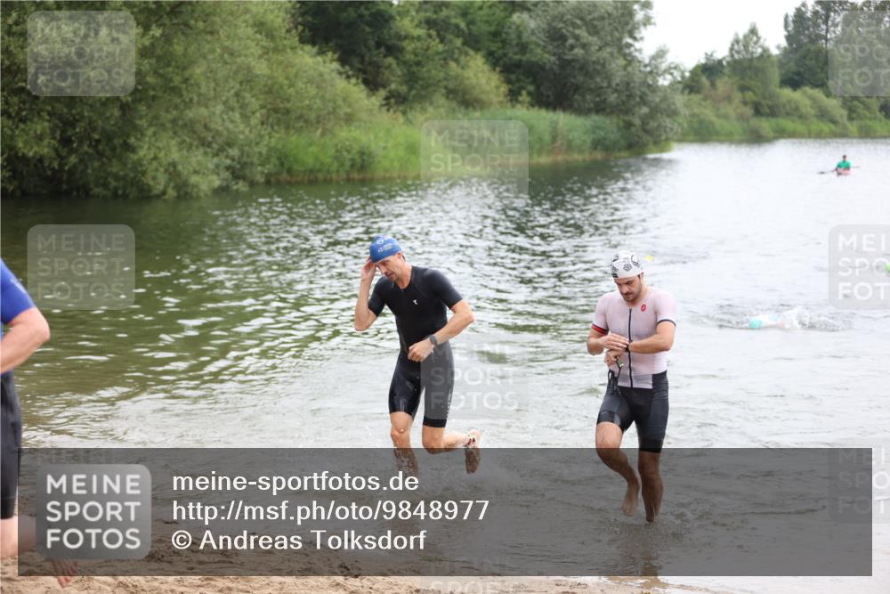 21.06.2026 - 29. Vierlanden-Triathlon Andreas Tolksdorf http://msf.ph/oto/9848977 21.06.2026 09:57:00 Schwimmen 312, 326, 352, 363 meine-sportfotos.de