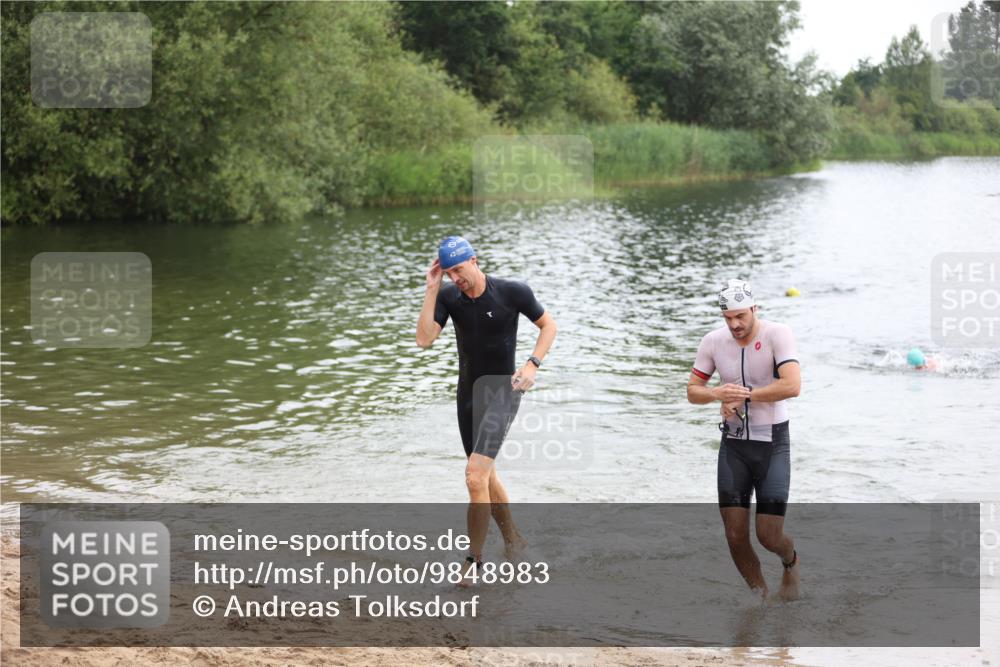 21.06.2026 - 29. Vierlanden-Triathlon Andreas Tolksdorf http://msf.ph/oto/9848983 21.06.2026 09:57:01 Schwimmen 312, 326, 344, 352, 363 meine-sportfotos.de