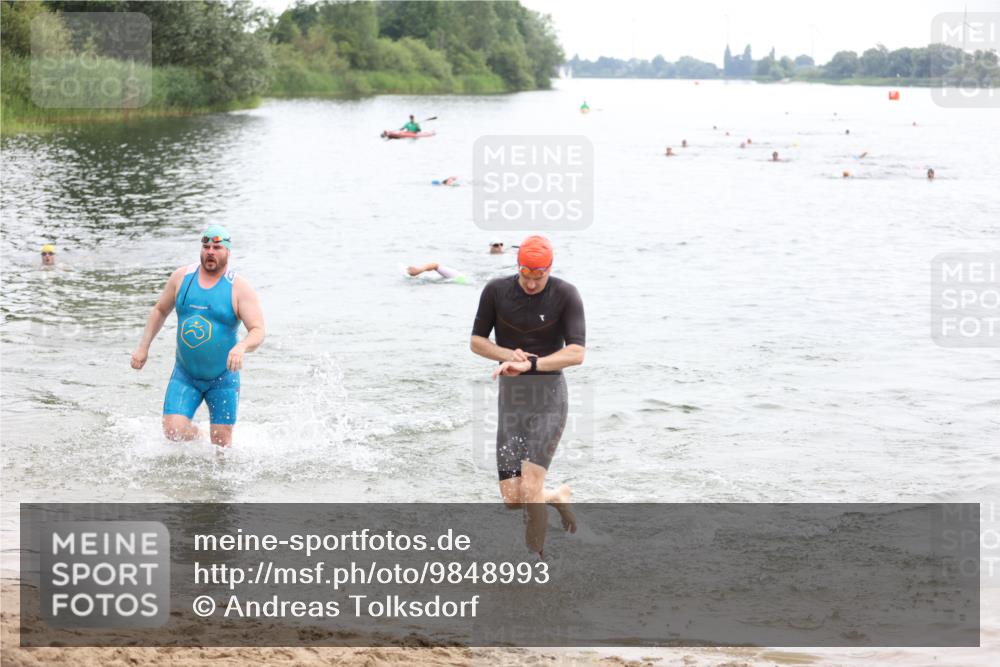 21.06.2026 - 29. Vierlanden-Triathlon Andreas Tolksdorf http://msf.ph/oto/9848993 21.06.2026 09:57:08 Schwimmen 326, 344, 363 meine-sportfotos.de