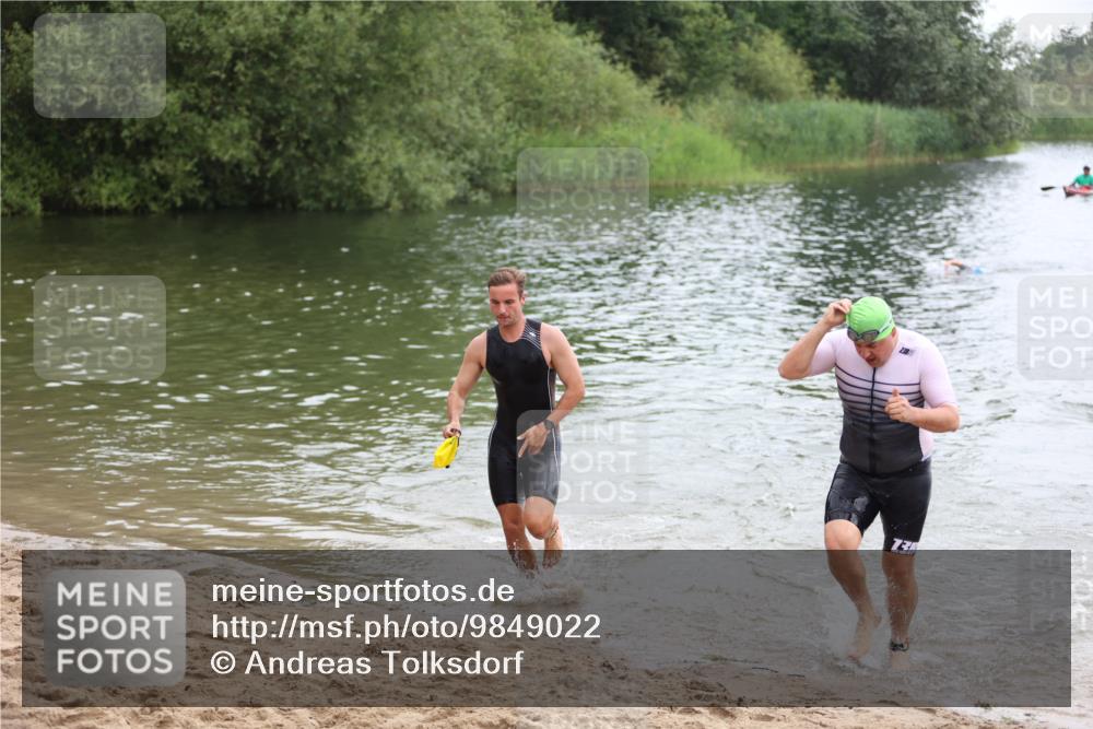 21.06.2026 - 29. Vierlanden-Triathlon Andreas Tolksdorf http://msf.ph/oto/9849022 21.06.2026 09:57:23 Schwimmen 336, 347, 349 meine-sportfotos.de
