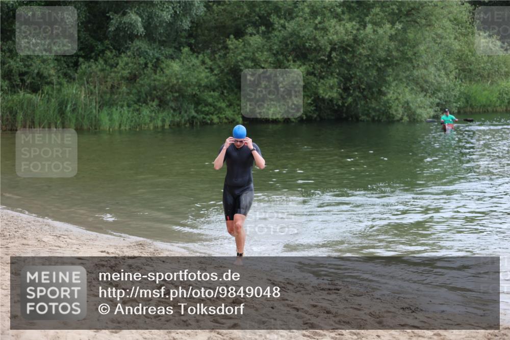 21.06.2026 - 29. Vierlanden-Triathlon Andreas Tolksdorf http://msf.ph/oto/9849048 21.06.2026 09:57:50 Schwimmen 316 meine-sportfotos.de