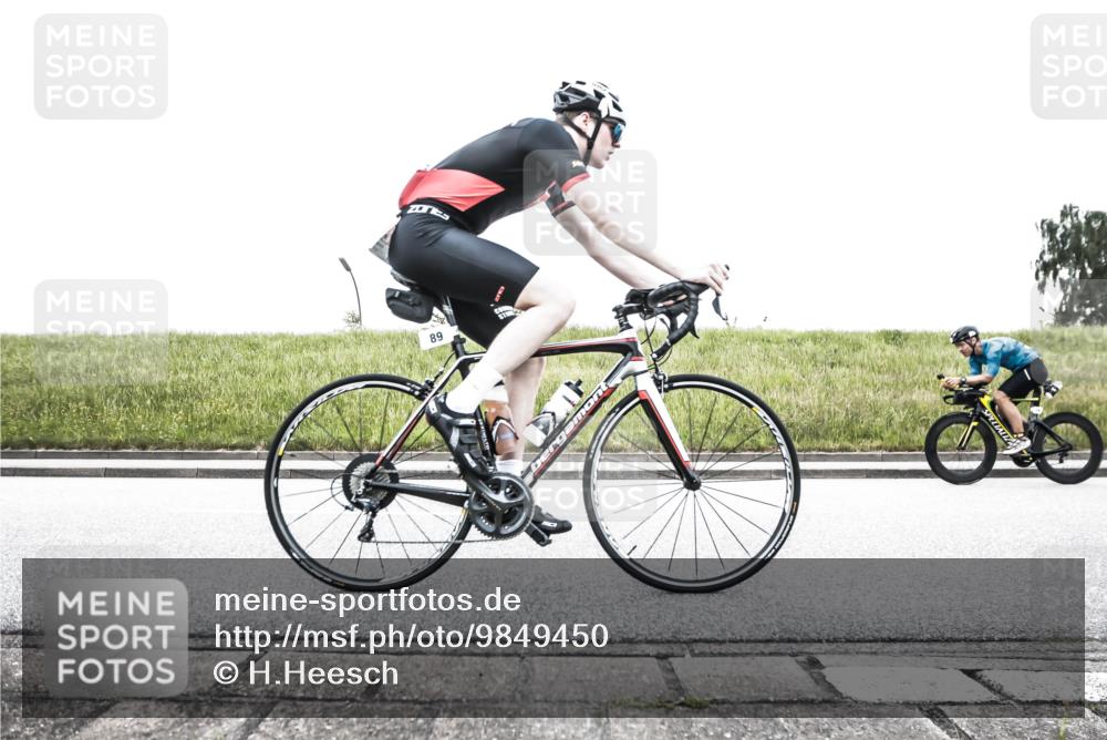 21.06.2026 - 29. Vierlanden-Triathlon H.Heesch http://msf.ph/oto/9849450 21.06.2026 10:27:14 Radfahren 24, 43, 89, 101, 108, 486, 517, 600 meine-sportfotos.de