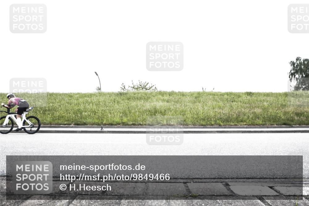 21.06.2026 - 29. Vierlanden-Triathlon H.Heesch http://msf.ph/oto/9849466 21.06.2026 10:27:31 Radfahren 10, 87, 223, 298, 391, 513, 563 meine-sportfotos.de