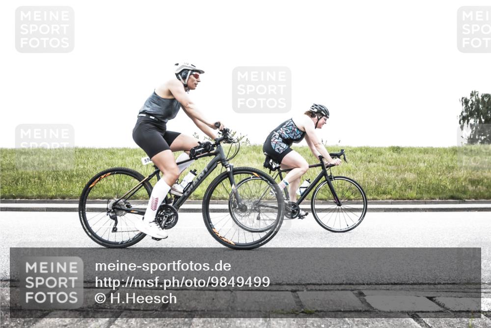21.06.2026 - 29. Vierlanden-Triathlon H.Heesch http://msf.ph/oto/9849499 21.06.2026 10:28:26 Radfahren 4, 51, 55, 61, 78, 79, 197, 368, 481, 538, 567, 574, 575, 582, 590, 606, 608 meine-sportfotos.de