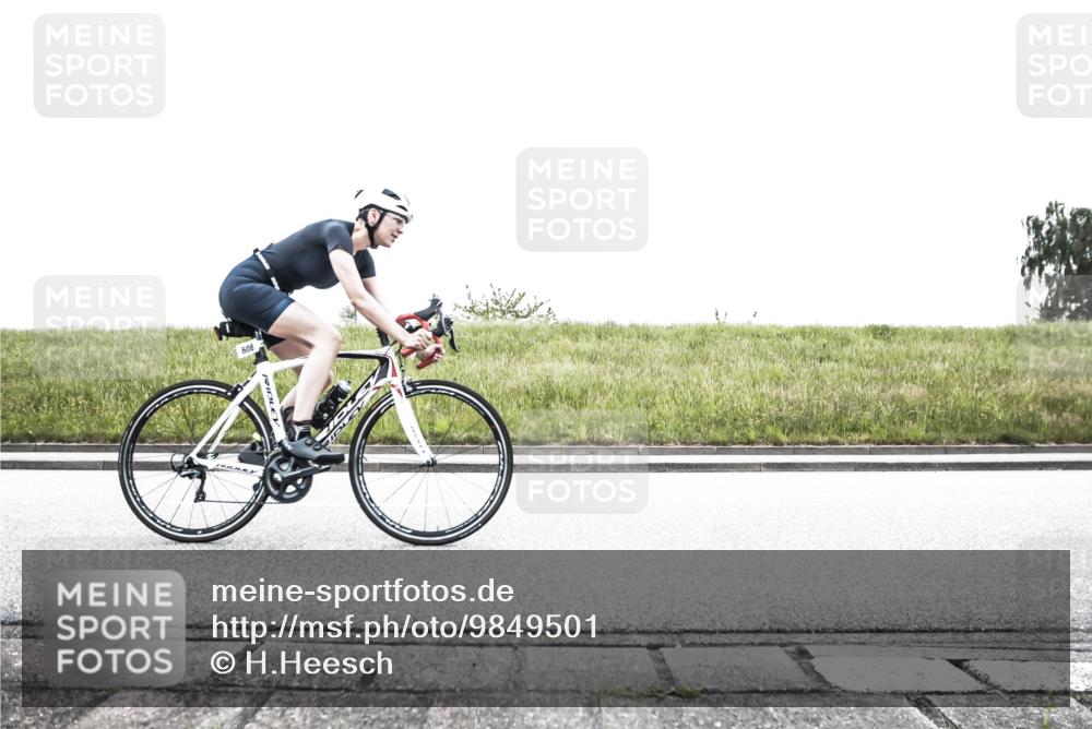 21.06.2026 - 29. Vierlanden-Triathlon H.Heesch http://msf.ph/oto/9849501 21.06.2026 10:28:28 Radfahren 4, 51, 55, 61, 78, 79, 106, 197, 368, 481, 538, 561, 567, 574, 582, 590, 592, 606, 608, 616 meine-sportfotos.de
