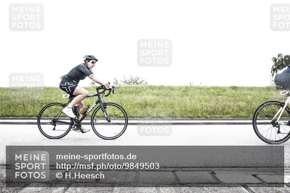 21.06.2026 - 29. Vierlanden-Triathlon H.Heesch http://msf.ph/oto/9849503 21.06.2026 10:28:29 Radfahren 4, 51, 55, 61, 78, 79, 106, 197, 481, 561, 567, 574, 582, 590, 592, 606, 608, 616 meine-sportfotos.de