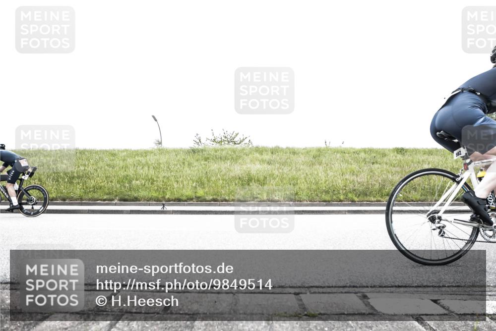 21.06.2026 - 29. Vierlanden-Triathlon H.Heesch http://msf.ph/oto/9849514 21.06.2026 10:28:34 Radfahren 4, 51, 55, 61, 78, 99, 106, 197, 367, 387, 390, 481, 511, 535, 561, 592, 606, 608, 616 meine-sportfotos.de