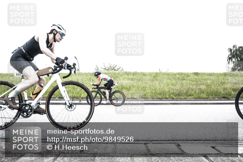 21.06.2026 - 29. Vierlanden-Triathlon H.Heesch http://msf.ph/oto/9849526 21.06.2026 10:28:38 Radfahren 99, 106, 197, 367, 387, 390, 508, 511, 535, 561, 592, 616 meine-sportfotos.de