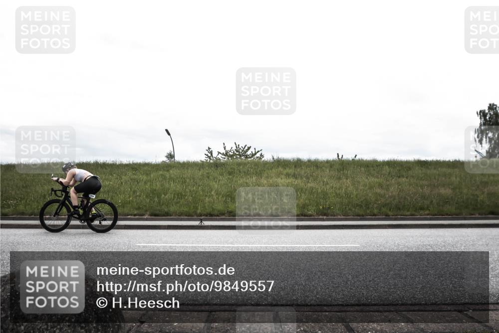 21.06.2026 - 29. Vierlanden-Triathlon H.Heesch http://msf.ph/oto/9849557 21.06.2026 12:02:46 Radfahren 760, 772, 806, 846, 869, 870, 878, 881, 892 meine-sportfotos.de