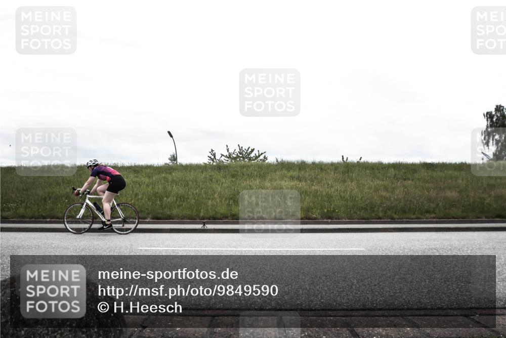 21.06.2026 - 29. Vierlanden-Triathlon H.Heesch http://msf.ph/oto/9849590 21.06.2026 12:04:26 Radfahren 863, 893, 894 meine-sportfotos.de