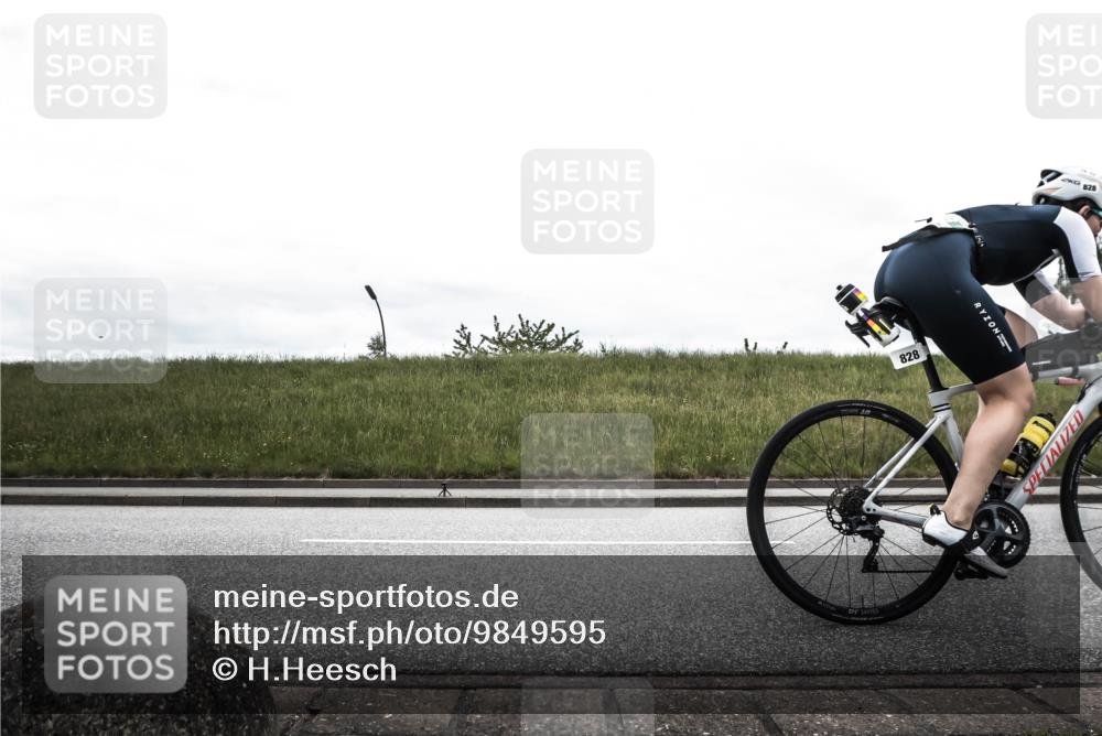 21.06.2026 - 29. Vierlanden-Triathlon H.Heesch http://msf.ph/oto/9849595 21.06.2026 12:04:50 Radfahren 766, 828 meine-sportfotos.de