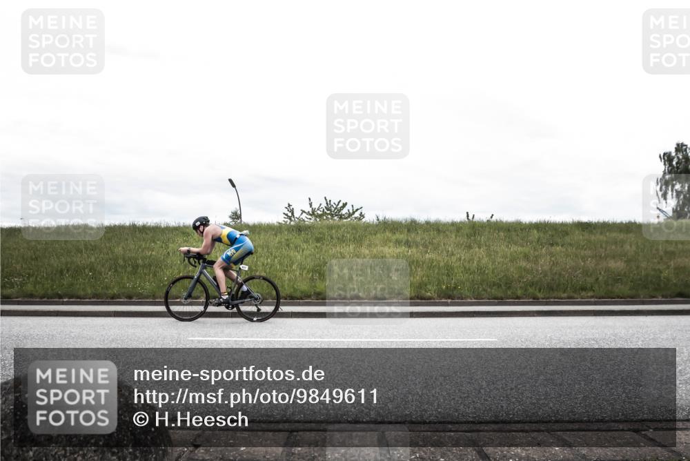 21.06.2026 - 29. Vierlanden-Triathlon H.Heesch http://msf.ph/oto/9849611 21.06.2026 12:05:33 Radfahren 637, 662, 831, 897, 944 meine-sportfotos.de