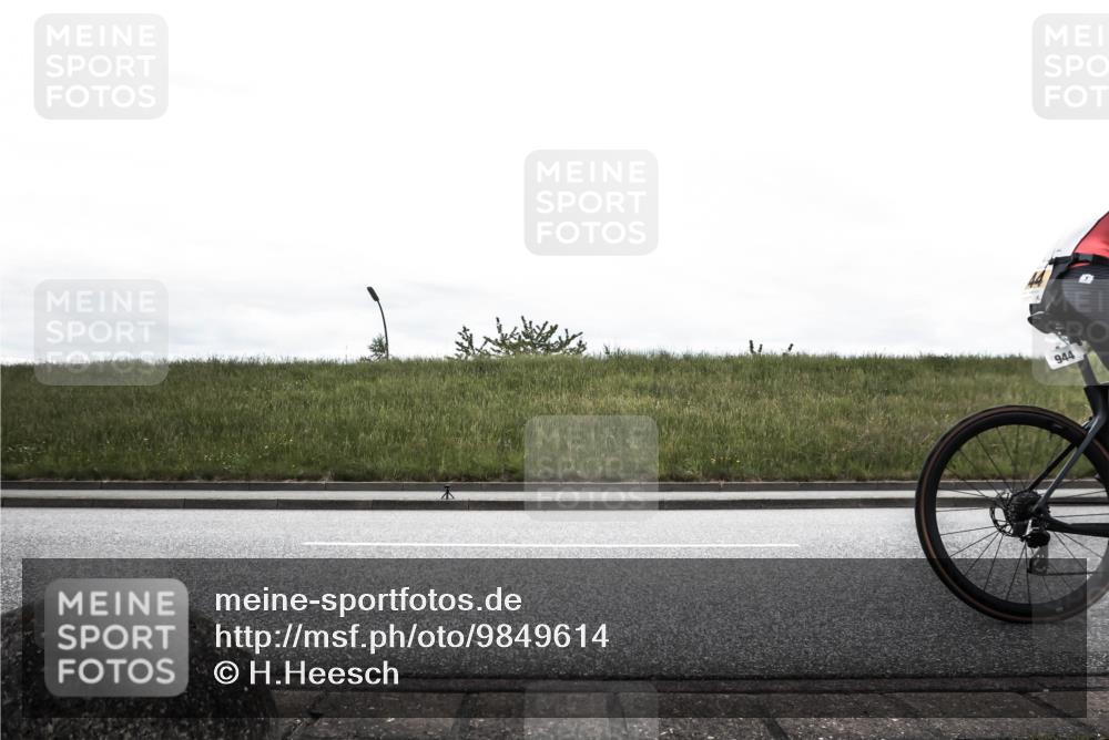 21.06.2026 - 29. Vierlanden-Triathlon H.Heesch http://msf.ph/oto/9849614 21.06.2026 12:05:37 Radfahren 662, 842, 849, 874, 944 meine-sportfotos.de