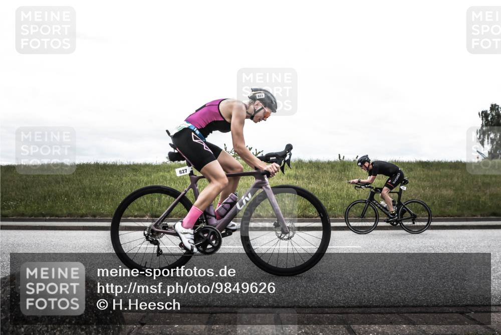 21.06.2026 - 29. Vierlanden-Triathlon H.Heesch http://msf.ph/oto/9849626 21.06.2026 12:05:54 Radfahren 721, 827, 879, 927, 942, 955 meine-sportfotos.de