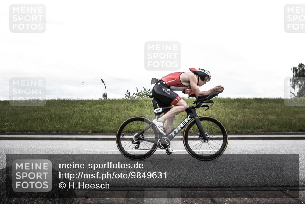 21.06.2026 - 29. Vierlanden-Triathlon H.Heesch http://msf.ph/oto/9849631 21.06.2026 12:05:58 Radfahren 827, 852, 927, 942, 955 meine-sportfotos.de